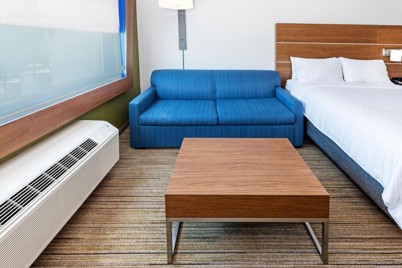 Holiday Inn Express & Suites - Stafford Nw - Sugar Land By Ihg Extérieur photo
