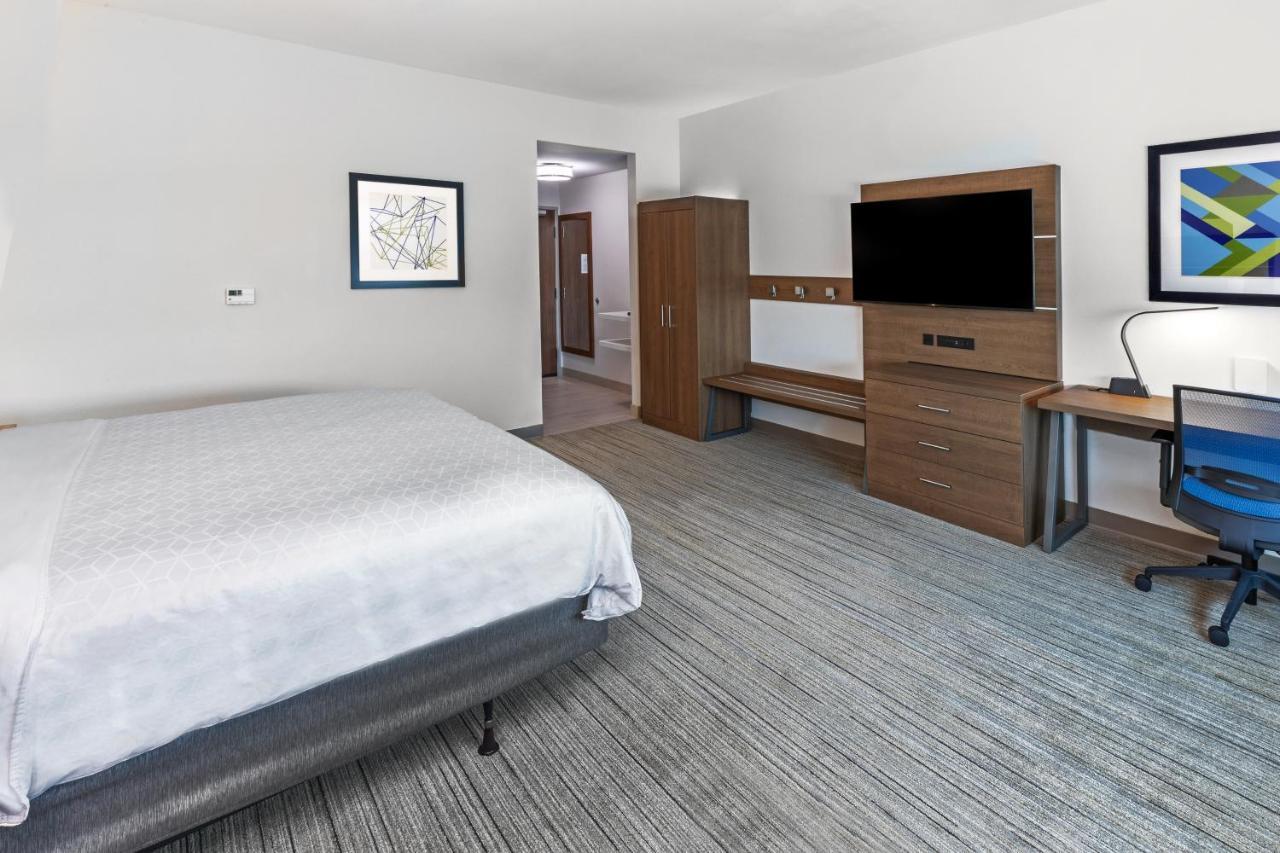 Holiday Inn Express & Suites - Stafford Nw - Sugar Land By Ihg Extérieur photo